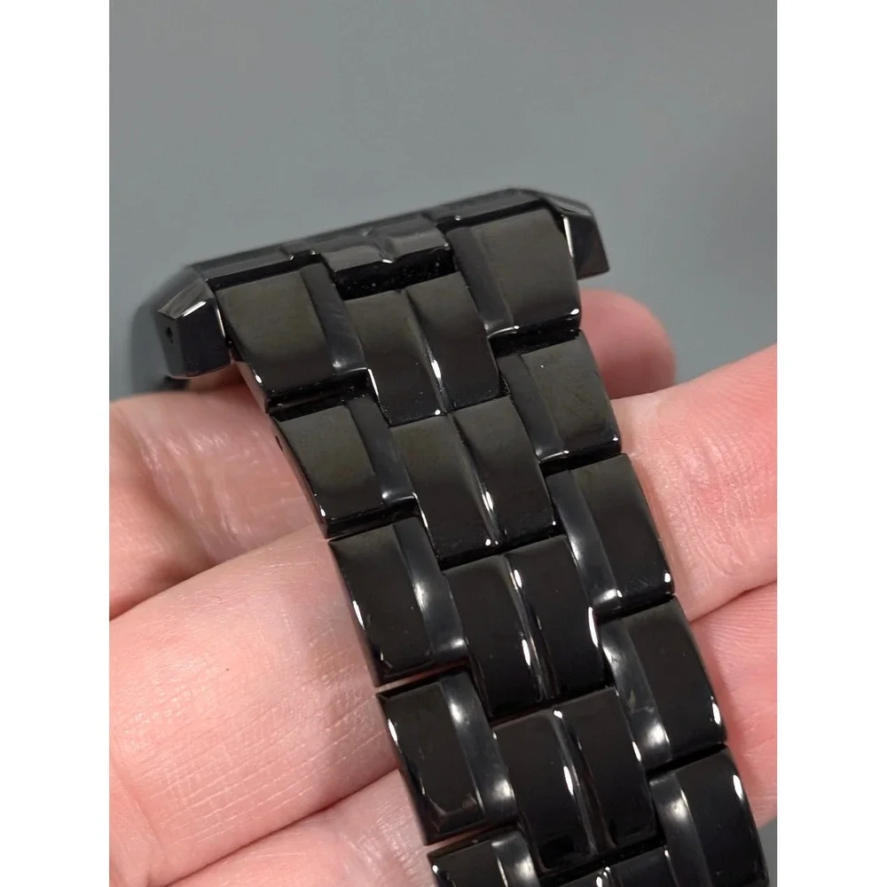Guess sleek steel